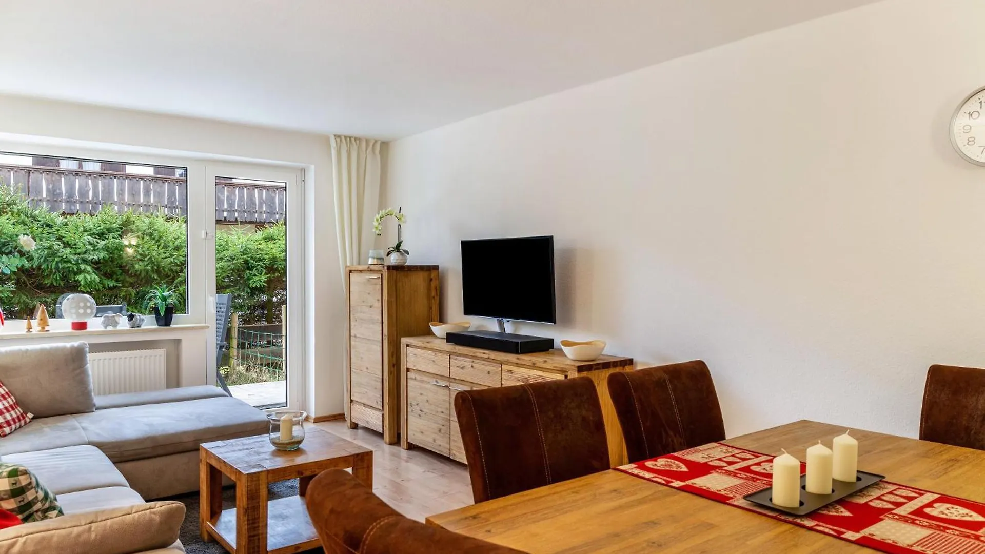 Ferienwohnung Alpenglueck 미텐발트